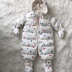 SOLD**GAP BABY 0-6 MONTHS SNOWSUIT, BRAND NEW